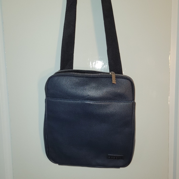 Bugatti sidebag purse brand new - Picture 3 of 8
